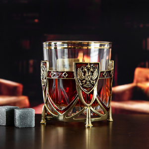 Whiskey glass "Russia" in a wooden box