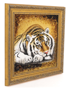 Amber painting "Resting Tiger"