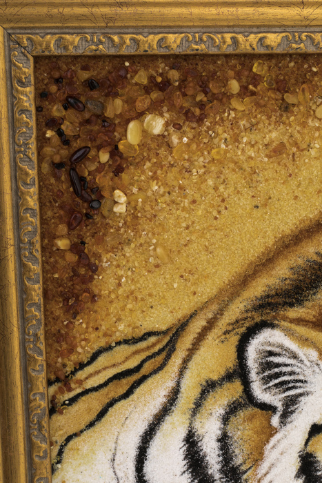 Amber painting "Resting Tiger"