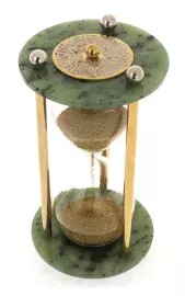 Hourglass on jade (1.5 min)