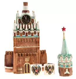 Штоф "Башня Кремля" (цветная с золотом)