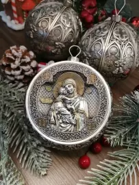 Серебряный елочный шар "Владимирская Богородица" с позолотой