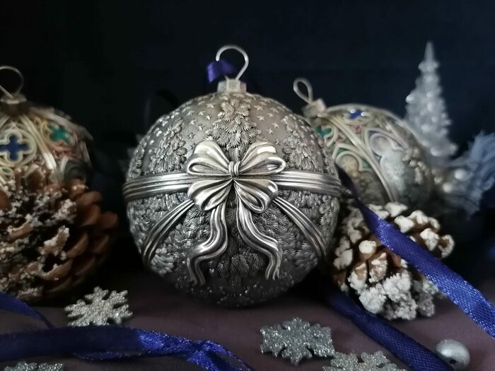 Silver Christmas tree ball "Winter Fairy Tale"