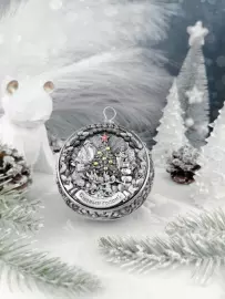 Серебряный елочный шар "Счастливое детство" с позолотой и эмалью