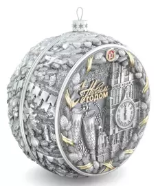 Серебряный елочный шар "Ностальгия" с позолотой и эмалью
