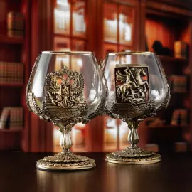 Set of 2 glasses for cognac "Russia" and "Moscow" in a wooden box
