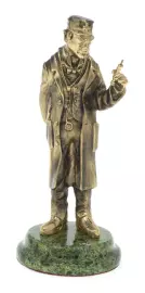 Статуэтка из бронзы "Доктор" змеевик