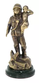Статуэтка из бронзы "Спасатель"