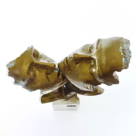 Скульптура "Страсть" (Passion)