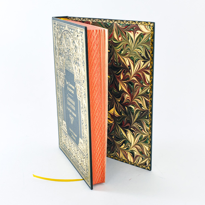 Книга в кожаном переплете "Снежная королева и другие сказки" Г. Х. Андерсен
