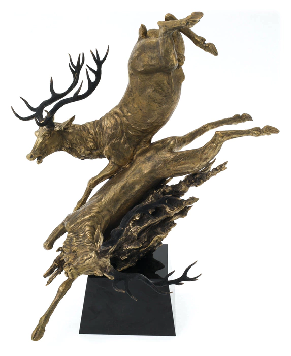 The author's bronze sculpture "Chase"