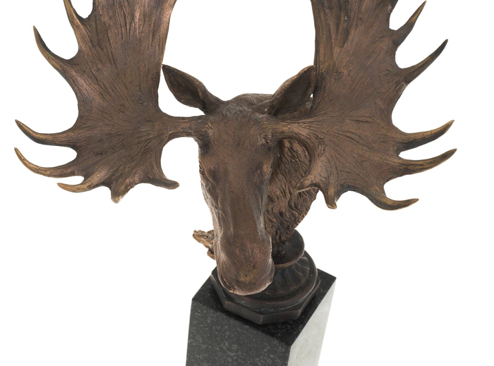 The author's bronze sculpture "Moose's Head"