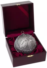Silver Christmas ball "Bullfinches"