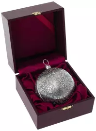 Silver Christmas tree ball "Frosty pattern"