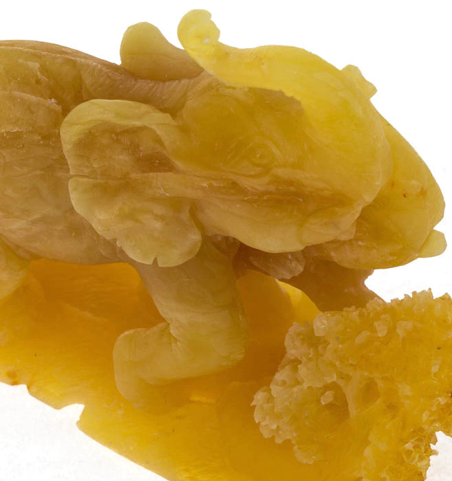 Amber statuette "Elephant and baby Elephant"