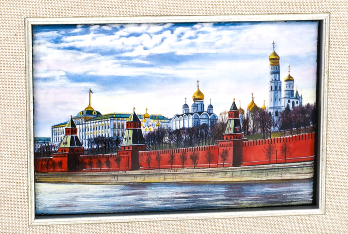 Gift panel "Kremlin embankment" (finift)