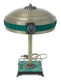 Лампа "Наркомовская" на малахитовой подставке Лампа "Наркомовская" на малахитовой подставке