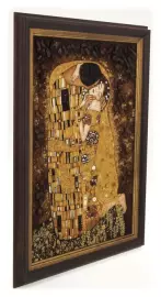 Картина из янтаря "Поцелуй"