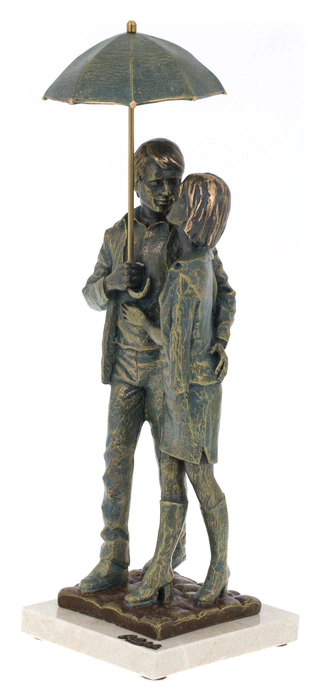 Sculpture "Autumn" (Autumn)