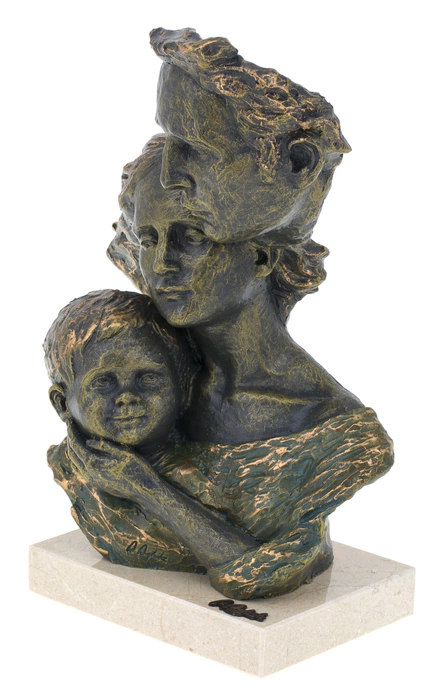Sculpture "Family" (Enthral)