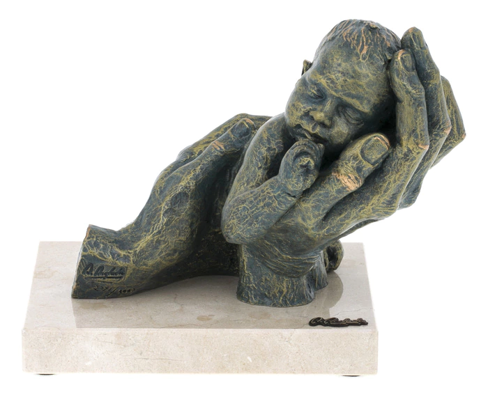 Sculpture "My first dream" (My first dream)