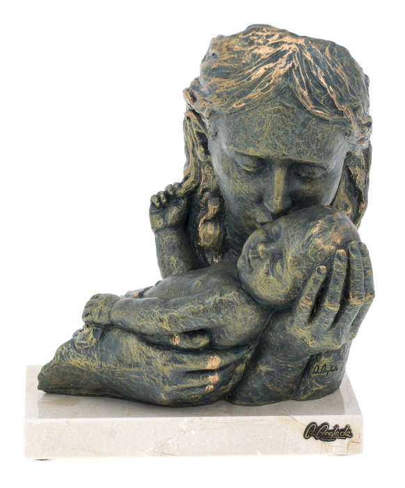 Sculpture "Hugs" (Cuddles)