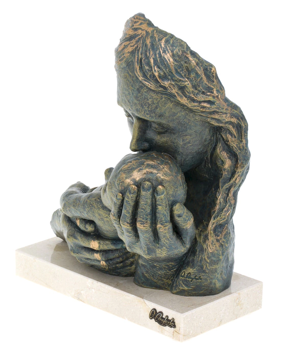 Sculpture "Hugs" (Cuddles)