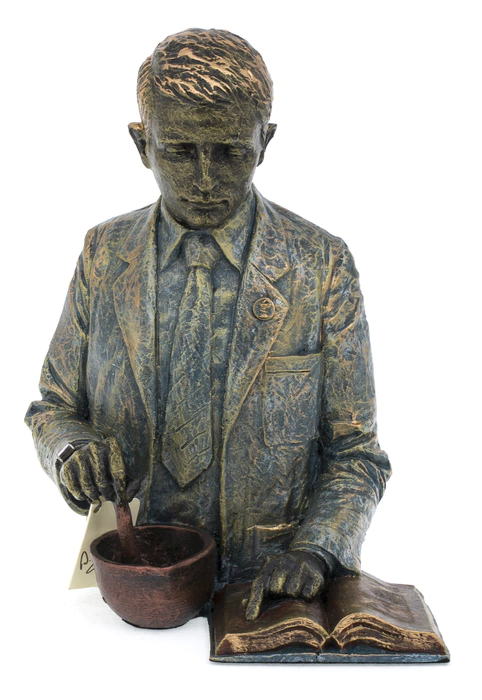 Sculpture "Pharmacist" (Pharmacist)