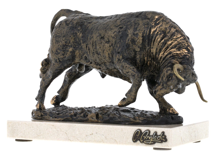 Sculpture "Bull" (Estrion bull)