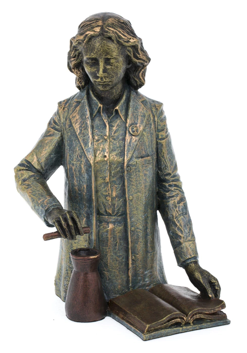 Sculpture "Pharmacist/Chemist" (Pharmacist/Chemist)