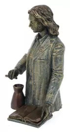 Sculpture "Pharmacist/Chemist" (Pharmacist/Chemist)