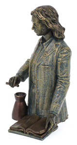 Скульптура "Фармацевт/Химик" (Pharmacist/Chemist)