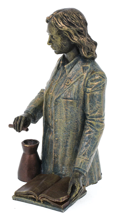 Sculpture "Pharmacist/Chemist" (Pharmacist/Chemist)