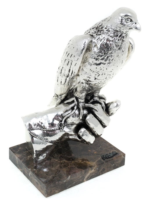 Statuette "Falcon on hand" silver plated (Silver falcon on hand)