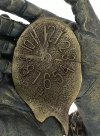 Sculpture with clock "Time goes by" (Time goes by)