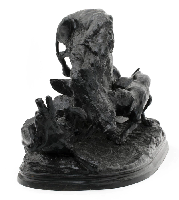 Sculpture "Boar hunting" cast iron