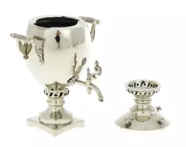 Набор мини самоваров из мельхиора в деревянной шкатулке