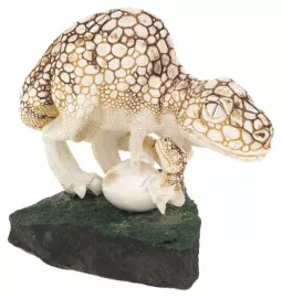 Сувенир из бивня мамонта "Наседка"