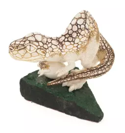 Сувенир из бивня мамонта "Наседка"