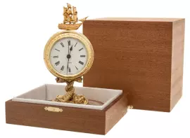 Table clock "Sea abundance" on agate, Zlatoust