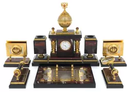 Настольный набор из яшмы "Герб РФ" Златоуст