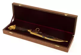 Нож "Леопард на охоте" с эмалями, Златоуст