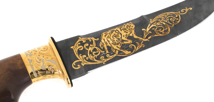 Knife "Wolf" (Damascus, enamel, Karelian birch)