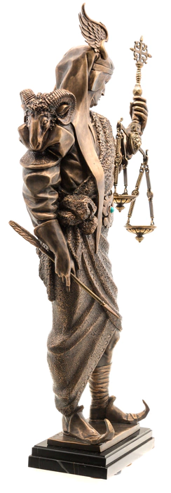 The author's bronze sculpture "Golden Fleece"