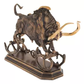 Авторская скульптура из бронзы "Золотой телец"