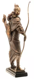 The author's bronze sculpture "Fortune"