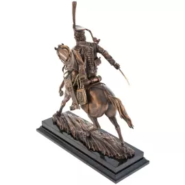Авторская скульптура из бронзы "Гусар на коне"