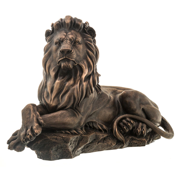 The author's bronze sculpture "Lion"