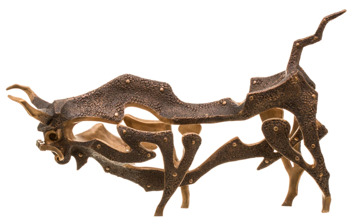 The author's bronze sculpture "Bull"