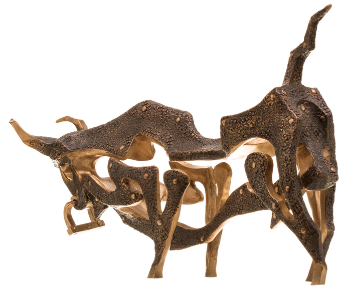 The author's bronze sculpture "Bull"